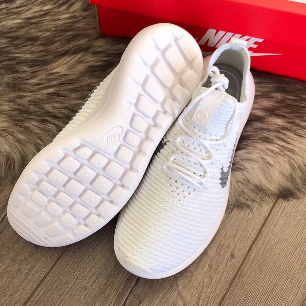 NWT🥛Nike Roshe Flyknit V2 - Picture 7 of 8